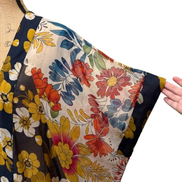 Kohls SO brand Dark Floral Kimono Sheer Open Front Fringe Trim Bohemian One Size - Picture 2 of 4